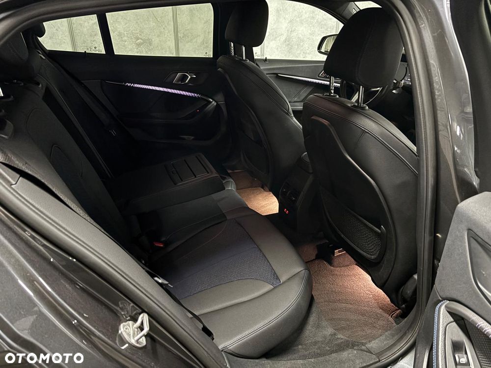 BMW Seria 1 118i M Sport - 12