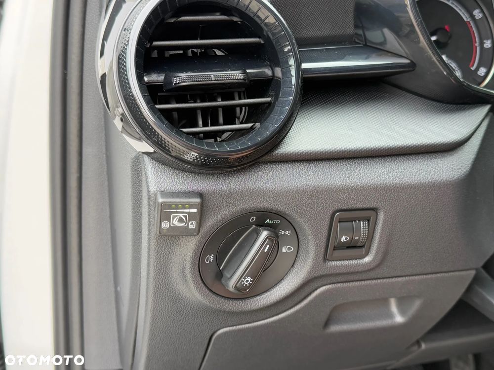 Skoda Fabia 1.0 Ambition - 15