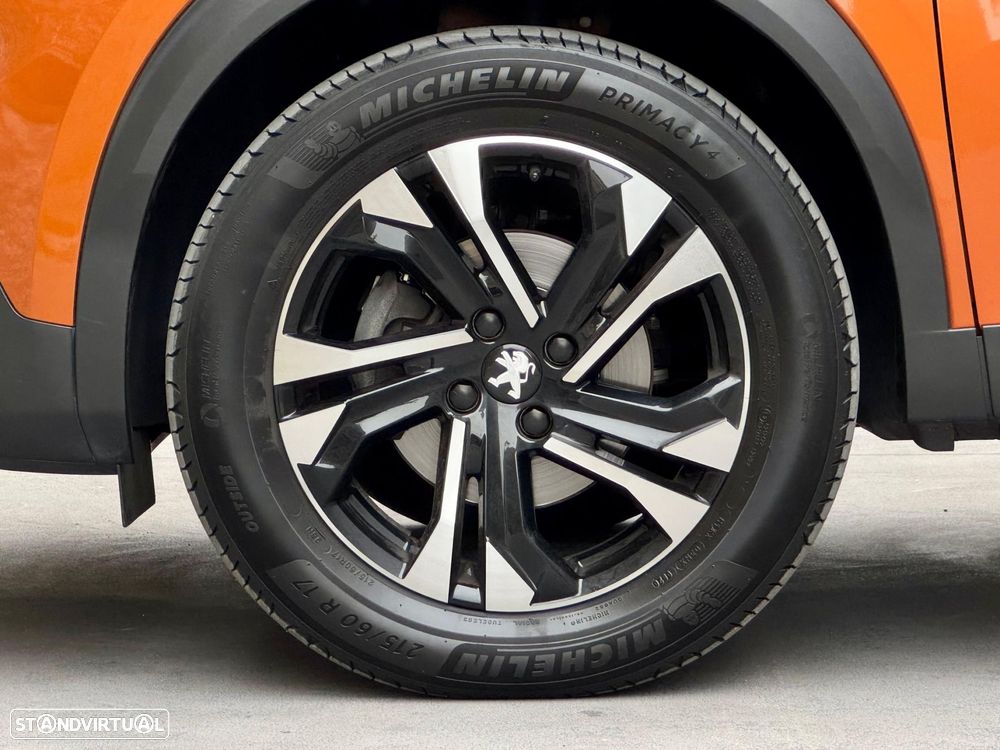 Peugeot 2008 1.2 PureTech Allure - 45