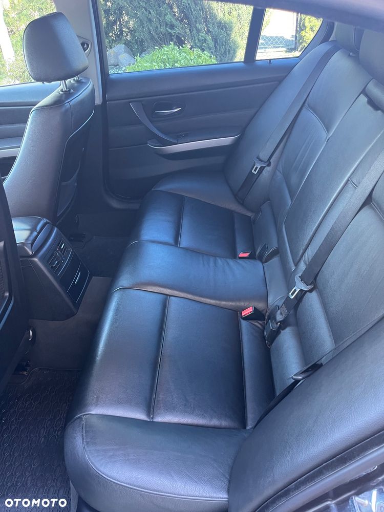 BMW Seria 3 - 23