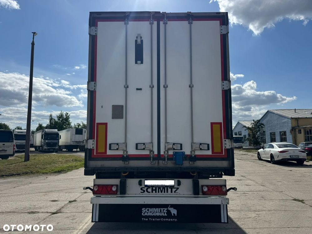 Schmitz Cargobull SKO 24 - 4
