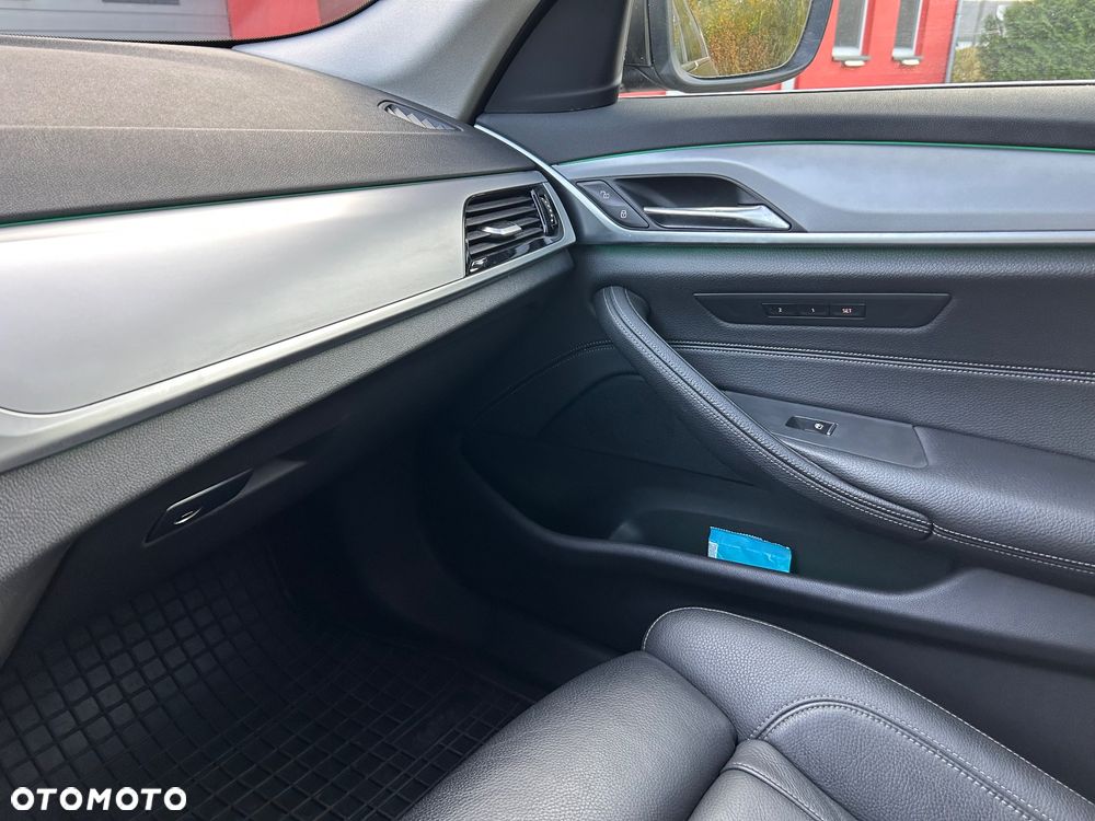 BMW Seria 5 520d Efficient Dynamics Edition Luxury Line - 32