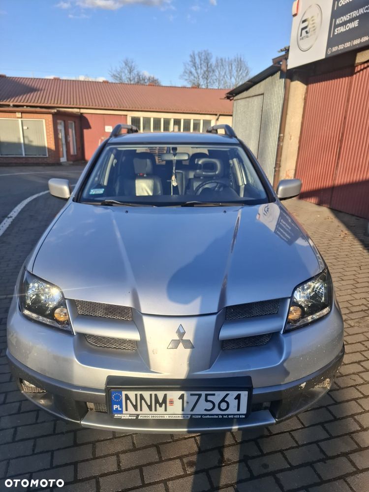 Mitsubishi Outlander 2.0 Comfort 4WD - 1