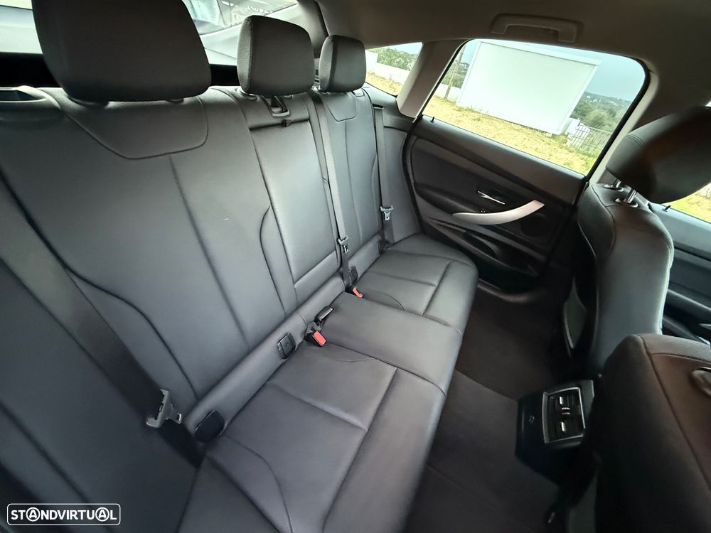 BMW 318 Gran Turismo d Auto Pack M - 25