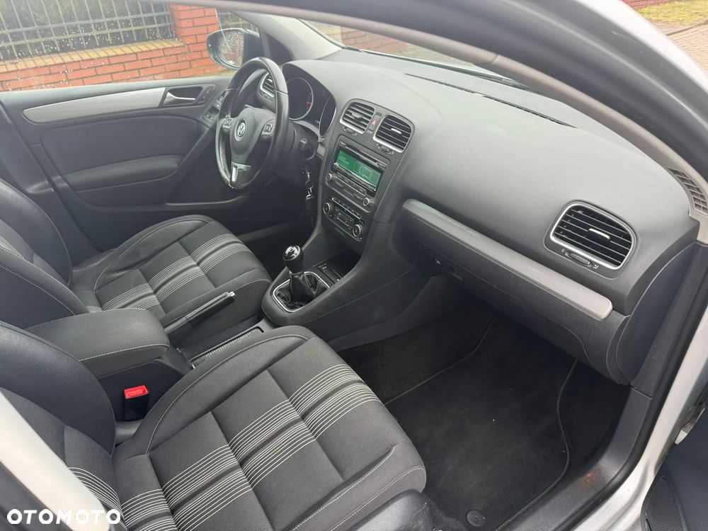 Volkswagen Golf 1.2 TSI MATCH - 8