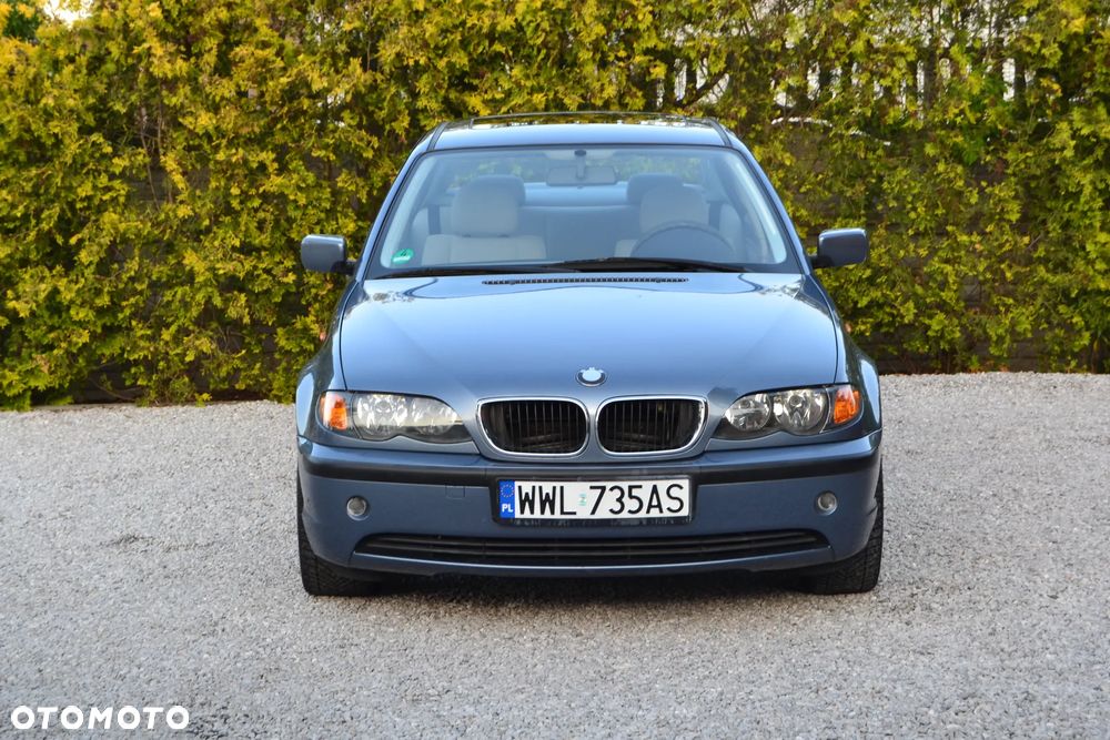 BMW Seria 3 318i - 2