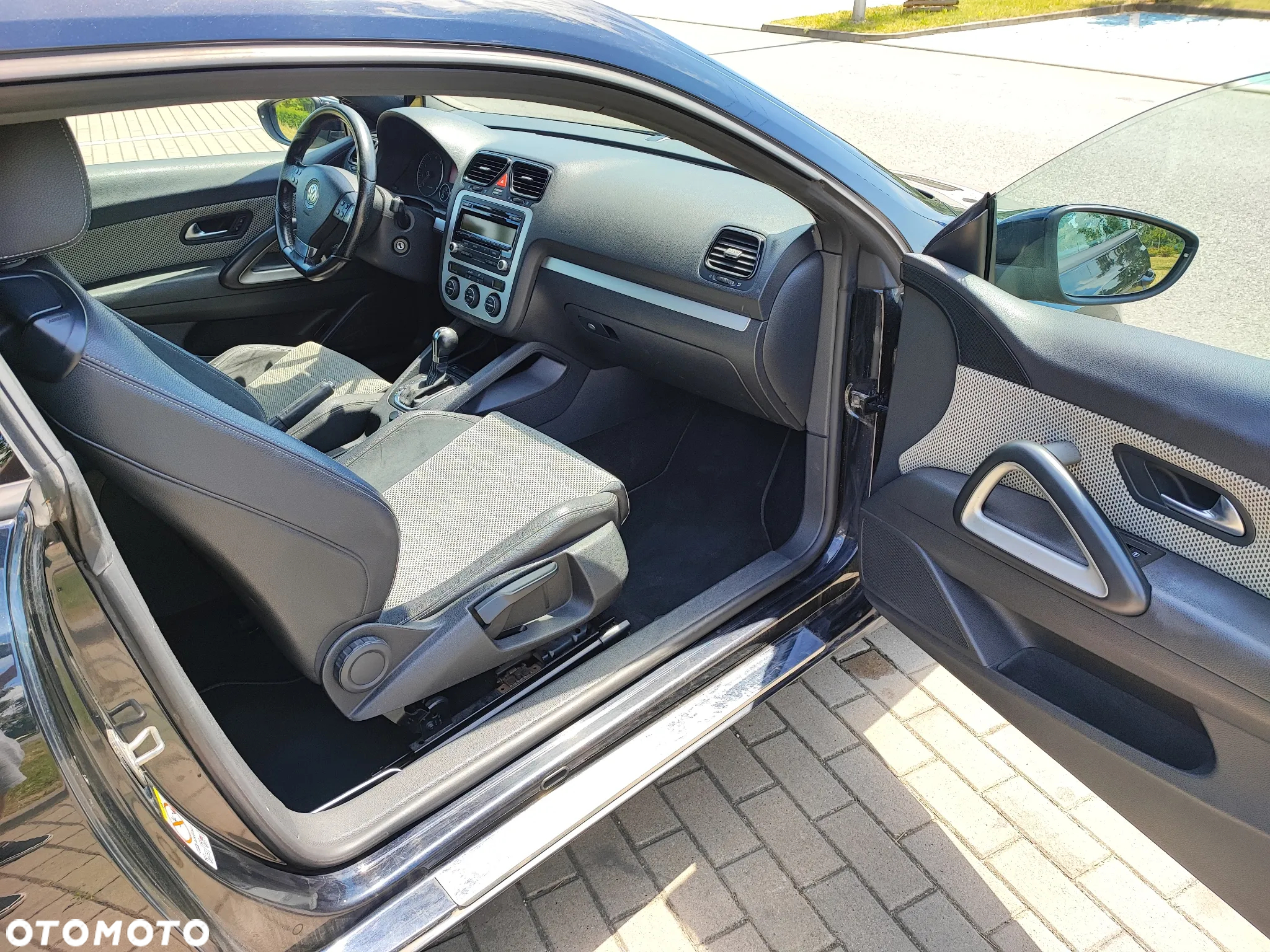 Volkswagen Scirocco 2.0 TSI DSG - 13