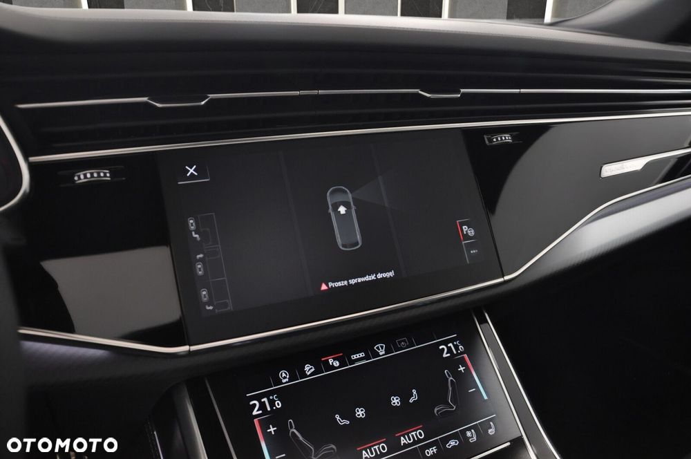 Audi SQ8 - 21