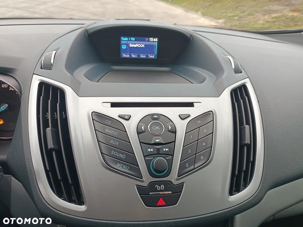 Ford C-MAX 1.6 Ti-VCT Champions Edition - 19