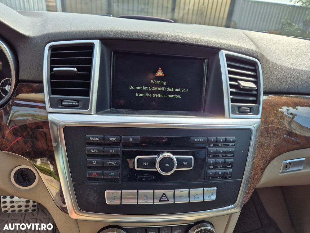 Mercedes-Benz ML 350 BlueTEC 4MATIC Aut - 14