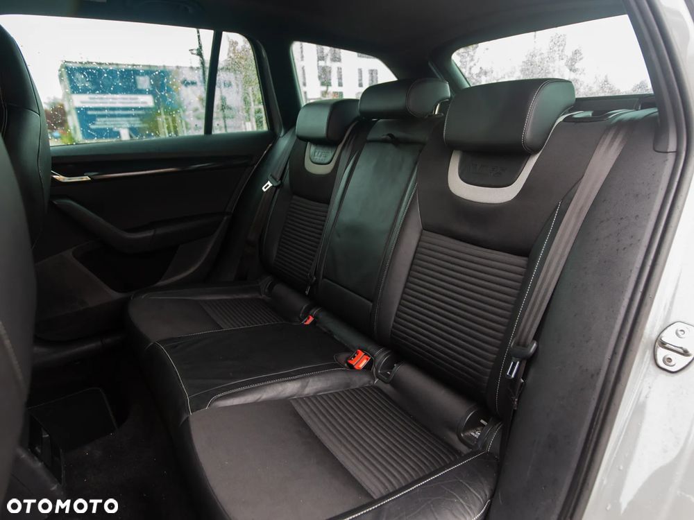 Skoda Octavia 2.0 TDI (Green tec) RS - 22