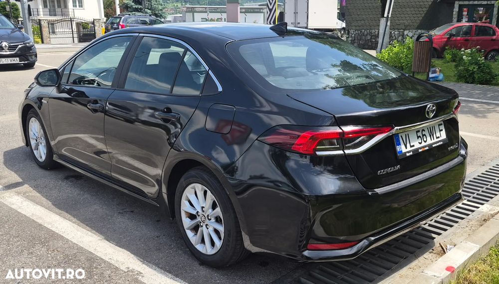 Toyota Corolla 1.8 Business Edition - 8