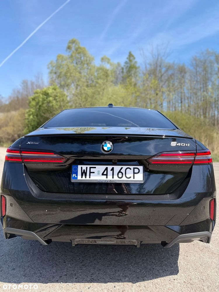 BMW Seria 5 540d xDrive mHEV M Sport - 3