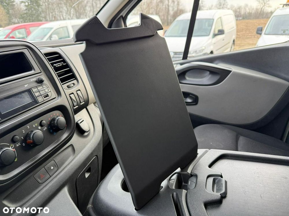 Renault Trafic - 19