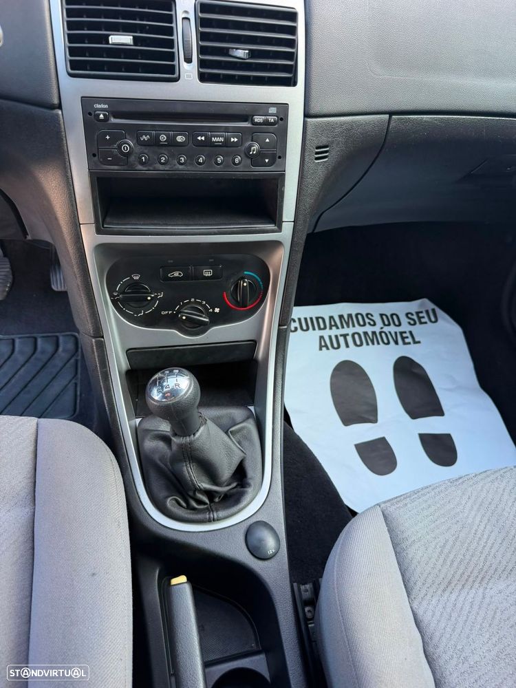 Peugeot 307 1.4 HDi XA - 25