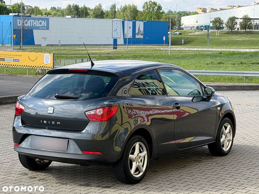 Seat Ibiza SC 1.4 16V Sport - 4