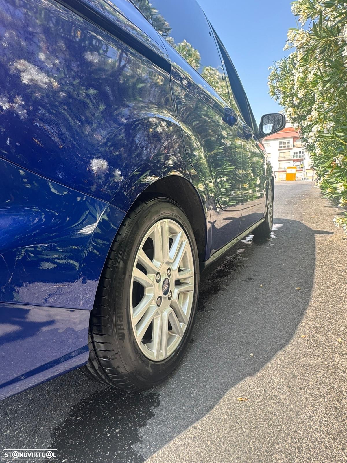 Ford Tourneo Courier 1.0 EcoBoost Titanium - 7