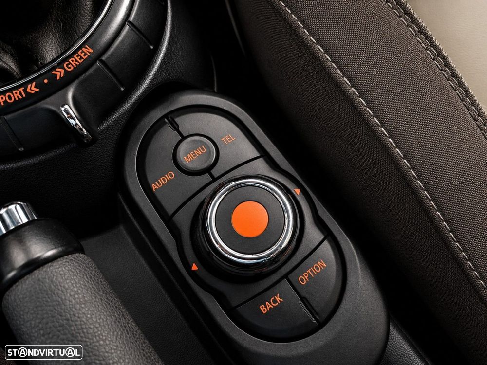 MINI 5 Portas Cooper D - 23