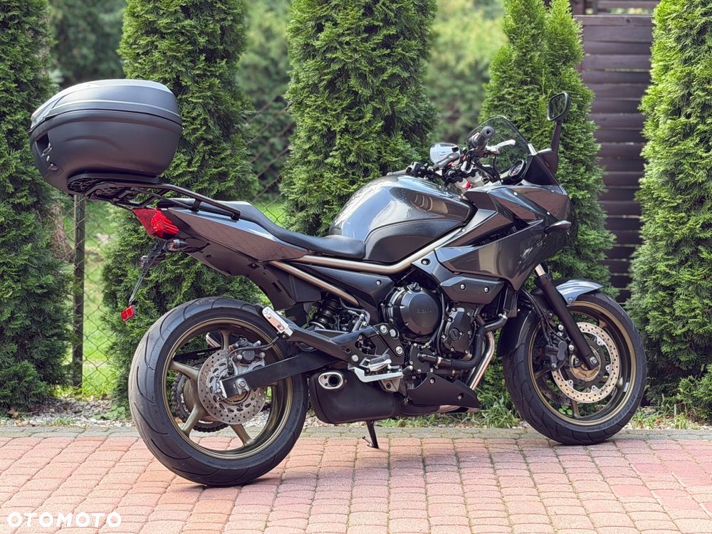 Yamaha XJ - 4