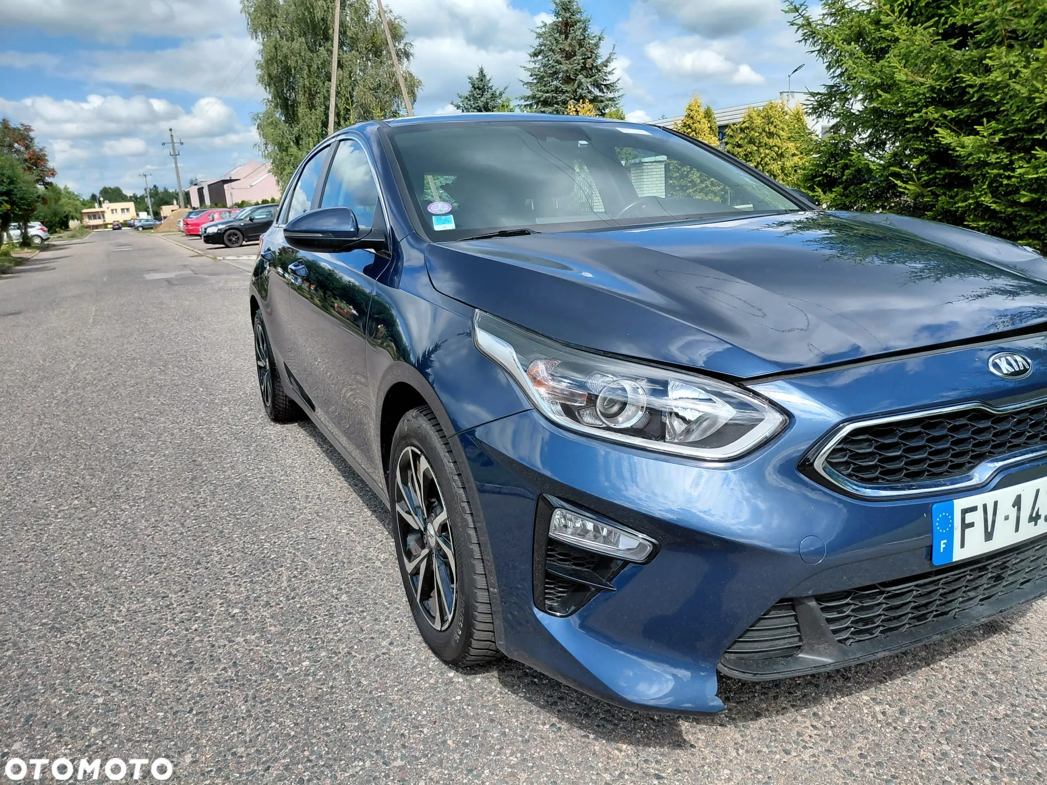 Kia Ceed - 11