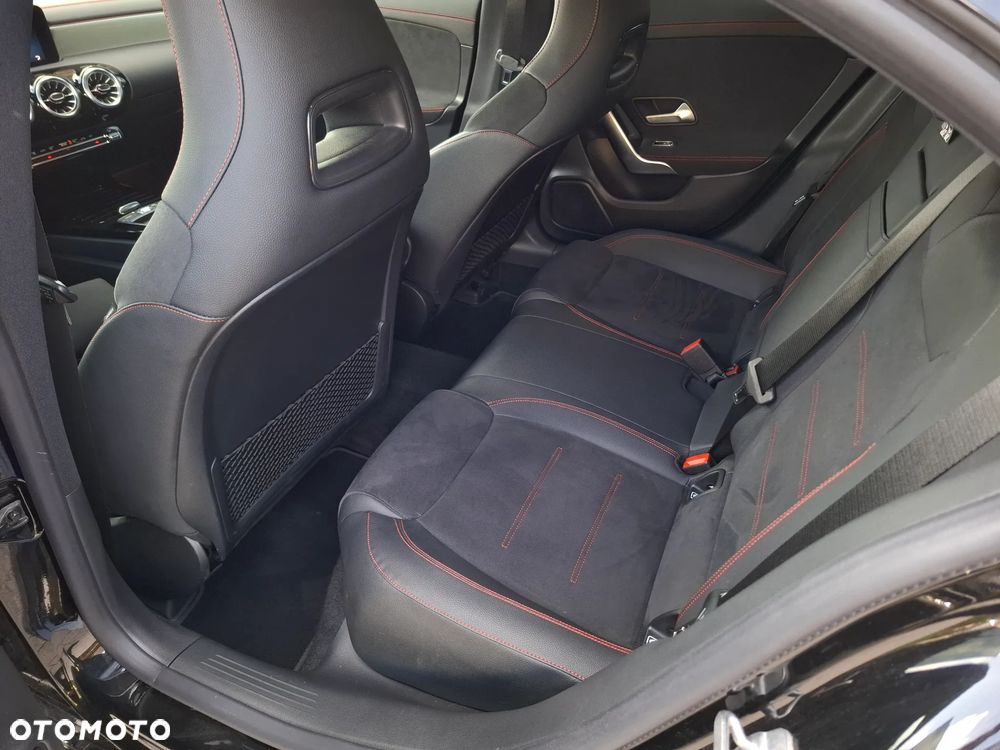 Mercedes-Benz CLA 200 mHEV AMG Line 7G-DCT - 20