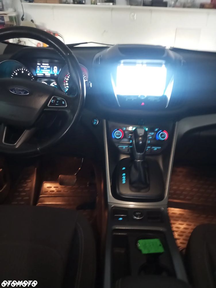 Ford Kuga 2.0 TDCi AWD Titanium - 29