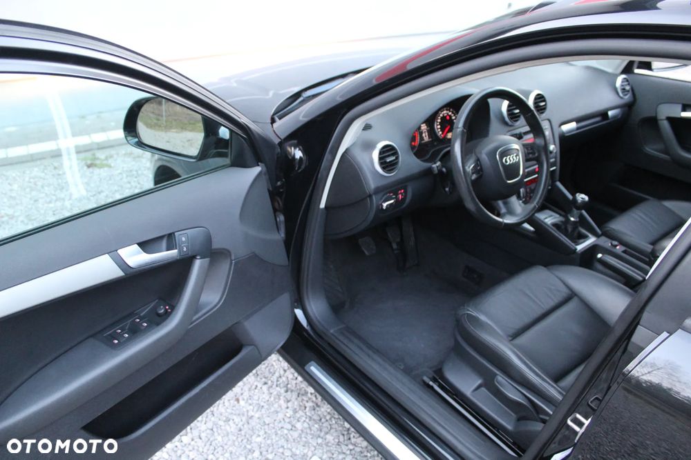 Audi A3 Sportback - 14