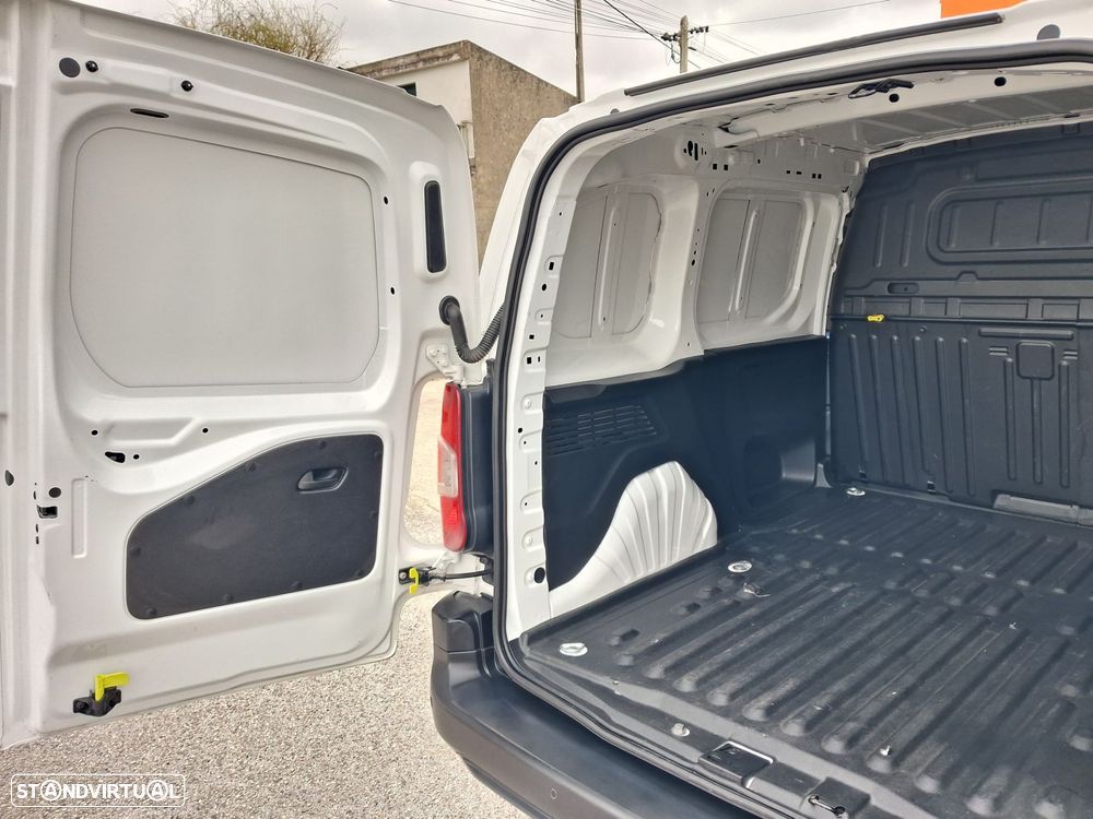 Peugeot Partner 1.6 BlueHDi L1 Pro 3L - 21