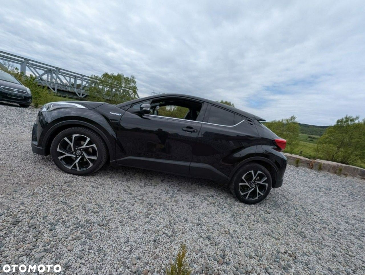 Toyota C-HR - 11