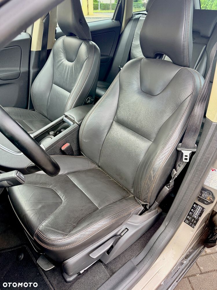 Volvo XC 60 DRIVe Momentum - 9
