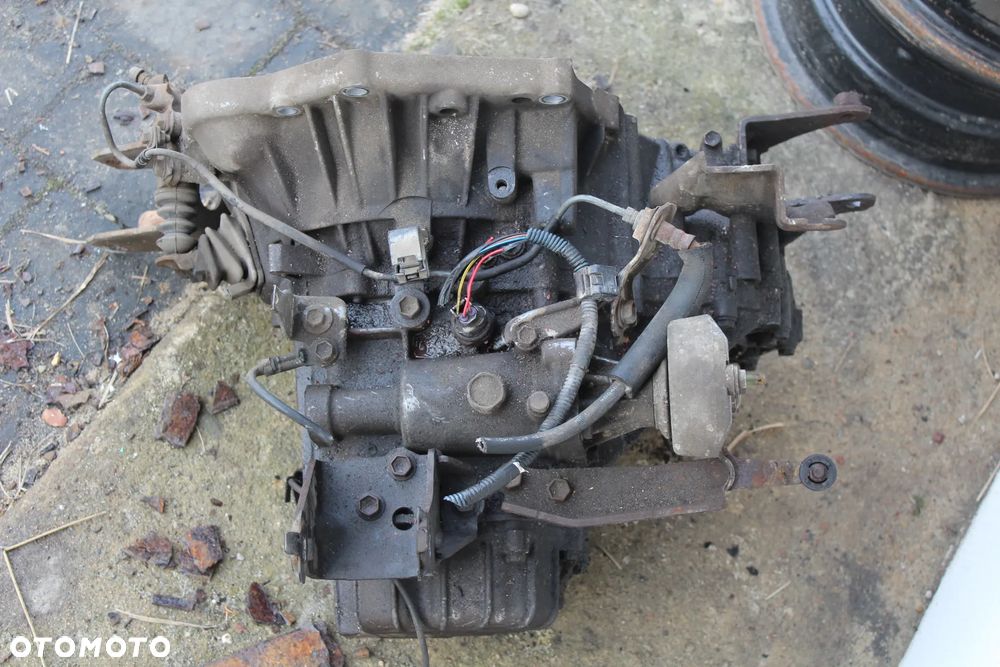 SKRZYNIA BIEGÓW COROLLA E12 1.6 3ZZ - 3