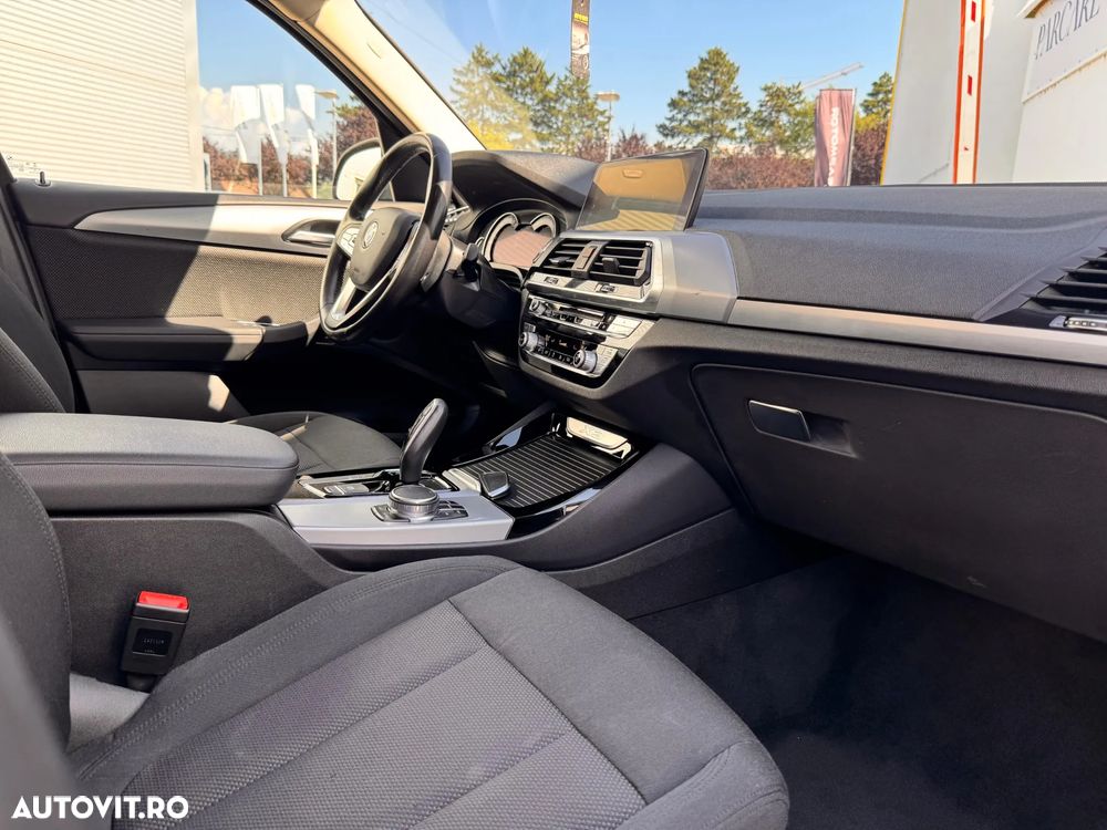 BMW X3 xDrive20d AT Luxury Line - 14