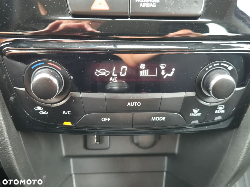 Suzuki Vitara 1.0 Boosterjet Premium 2WD - 15