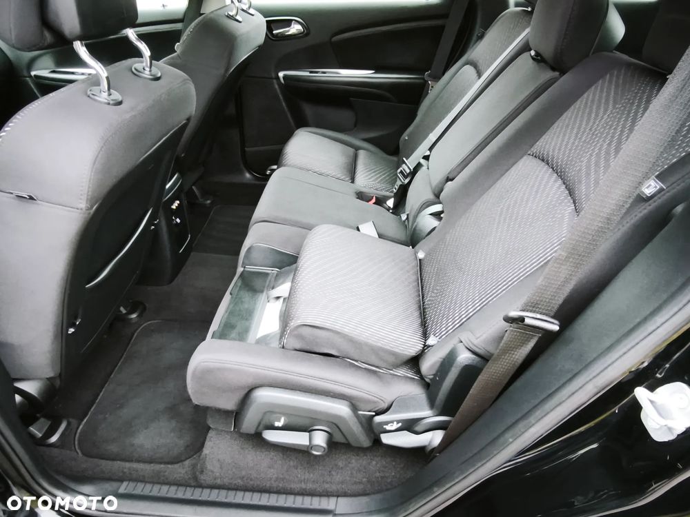 Dodge Journey - 10