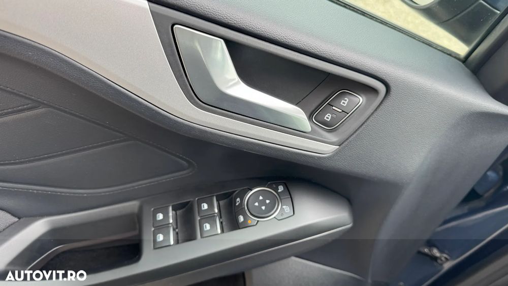 Ford Focus 1.0 EcoBoost Titanium - 21