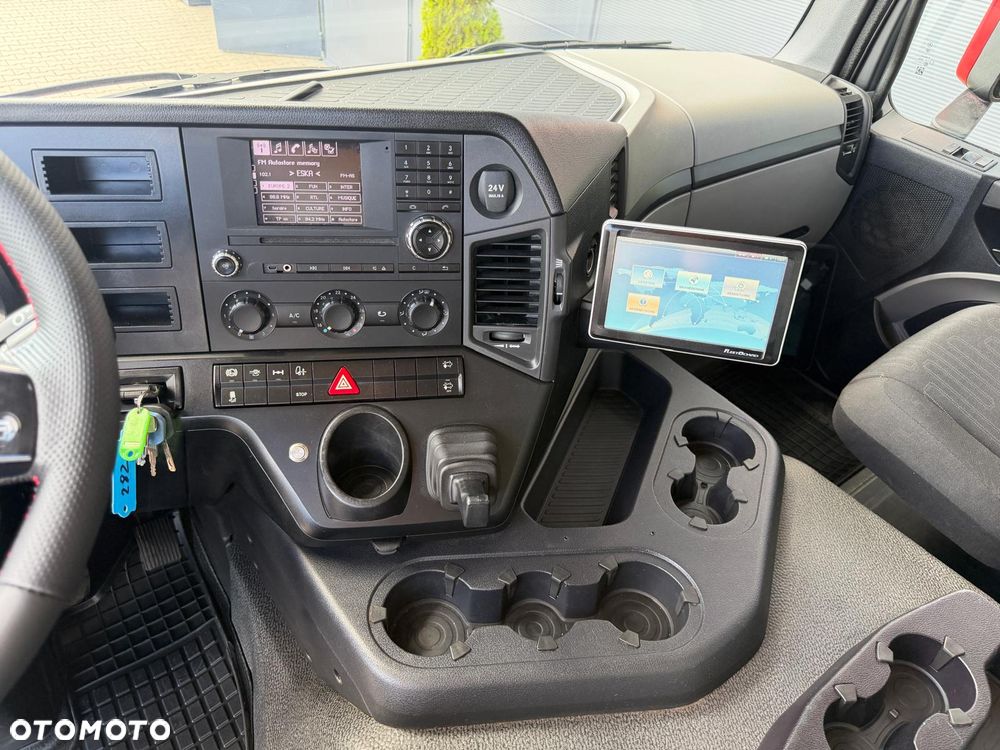 Mercedes-Benz Antos Actros 1827 // wywrotka 3-stronna // 2015 r. // Klima // - 26