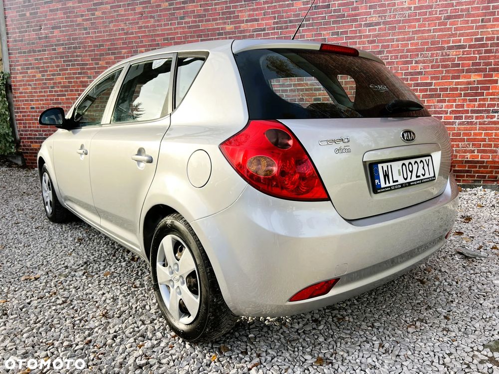 Kia Ceed - 5