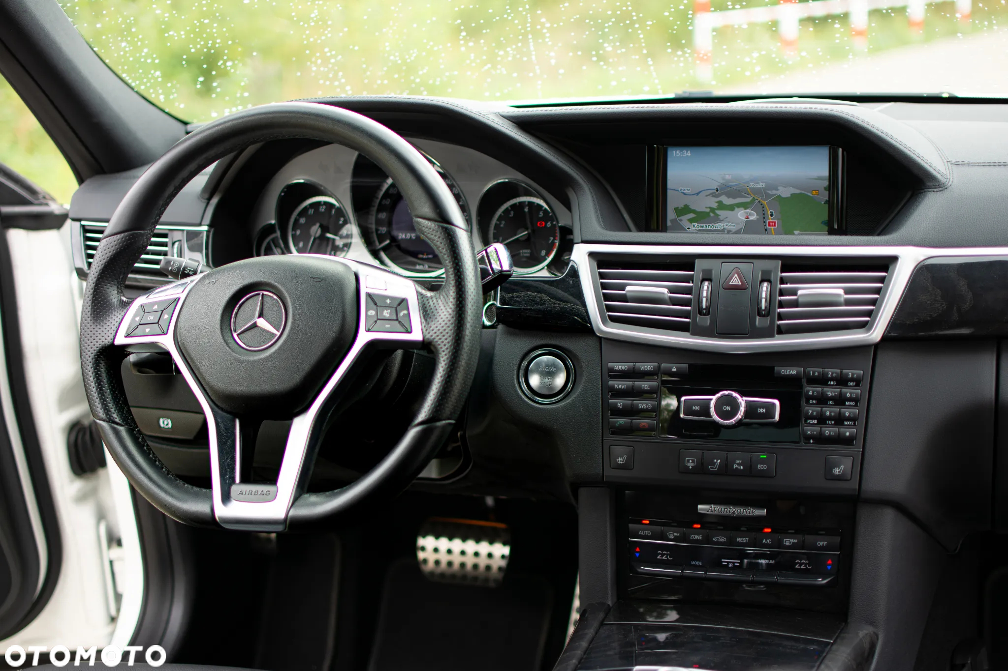 Mercedes-Benz Klasa E 500 BlueEffICIENCY Avantgarde - 15