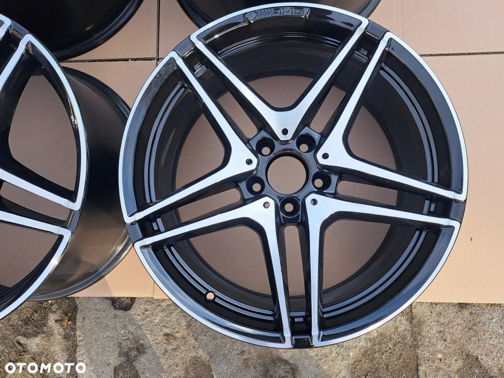 Oryg. Mercedes C-Klasa 205 A205 W205 AMG 19 8.5j 9.5j BiColour - 2