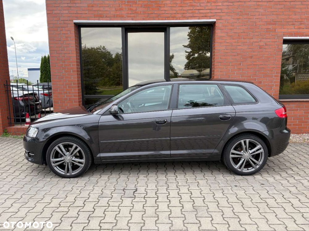 Audi A3 Sportback 2.0 TDI DPF Ambiente S tronic - 20