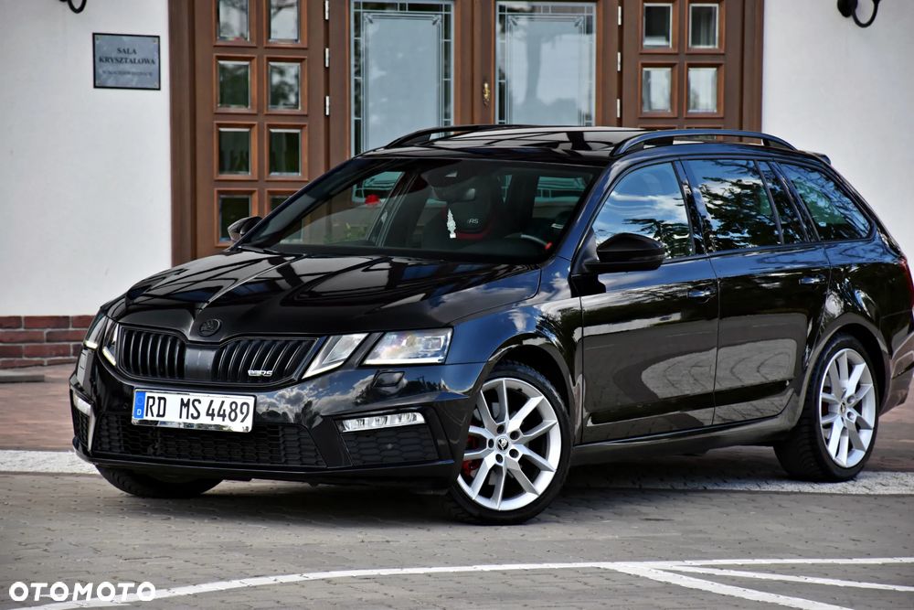 Skoda Octavia 2.0 TDI DSG RS - 9