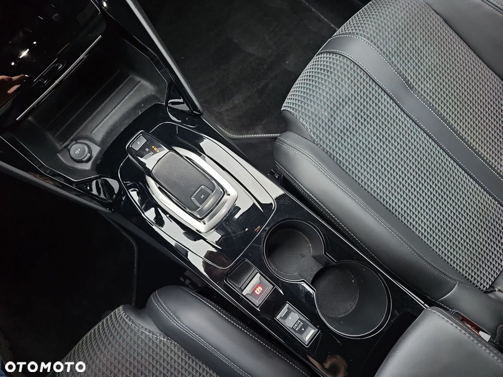 Peugeot 2008 1.2 PureTech GT Line S&S EAT8 - 39