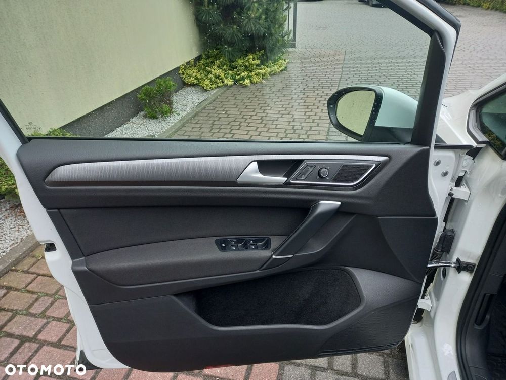 Volkswagen Golf Sportsvan 2.0 TDI SCR DSG Highline - 30