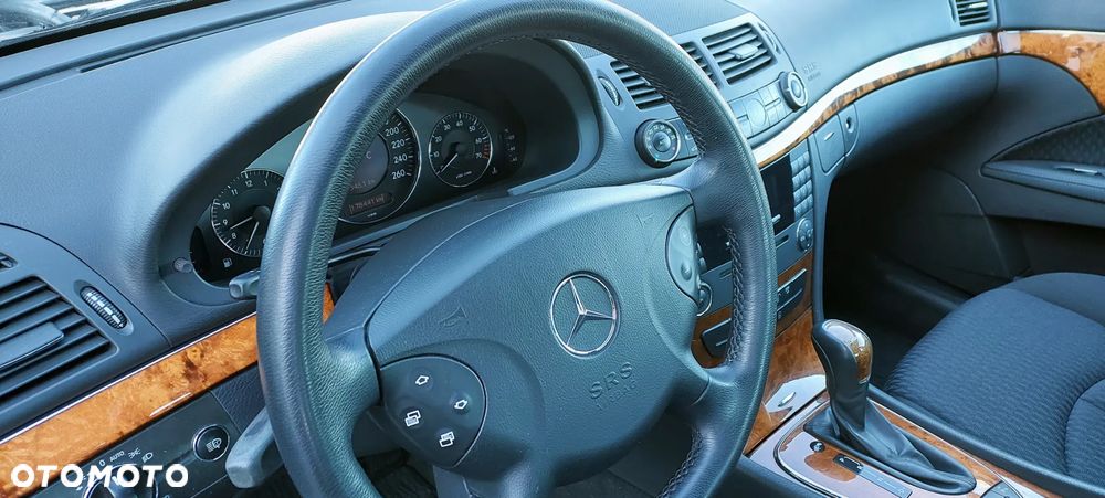 Mercedes-Benz Klasa E - 36