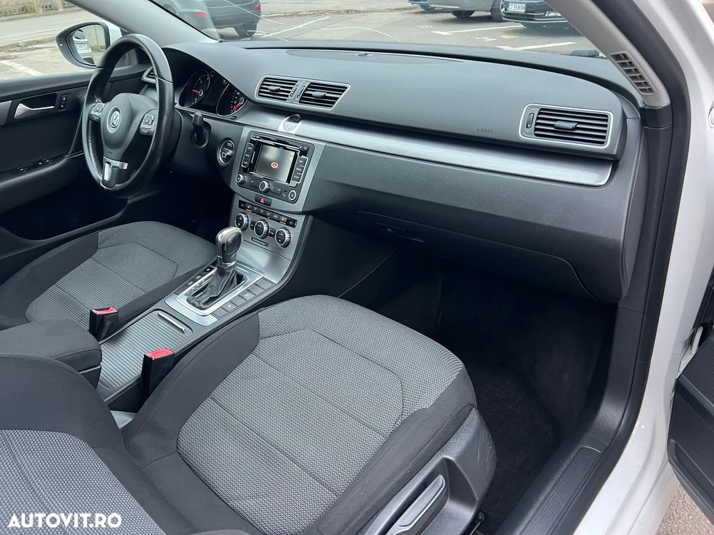 Volkswagen Passat 2.0 Blue TDI DPF DSG Comfortline - 20