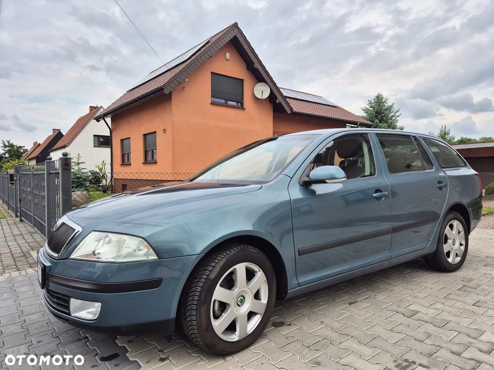 Skoda Octavia 2.0 TDI DPF Elegance - 1