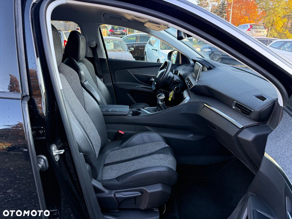 Peugeot 3008 - 18