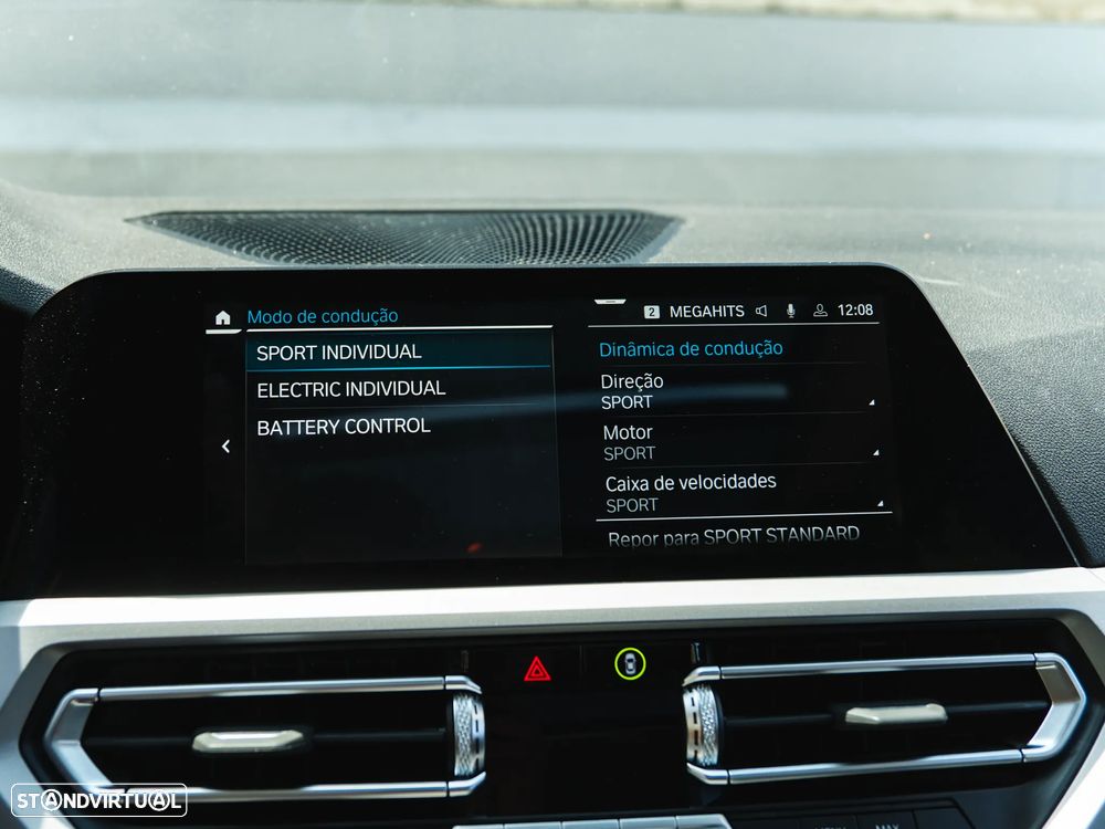 BMW 330 e Line Sport Auto - 30