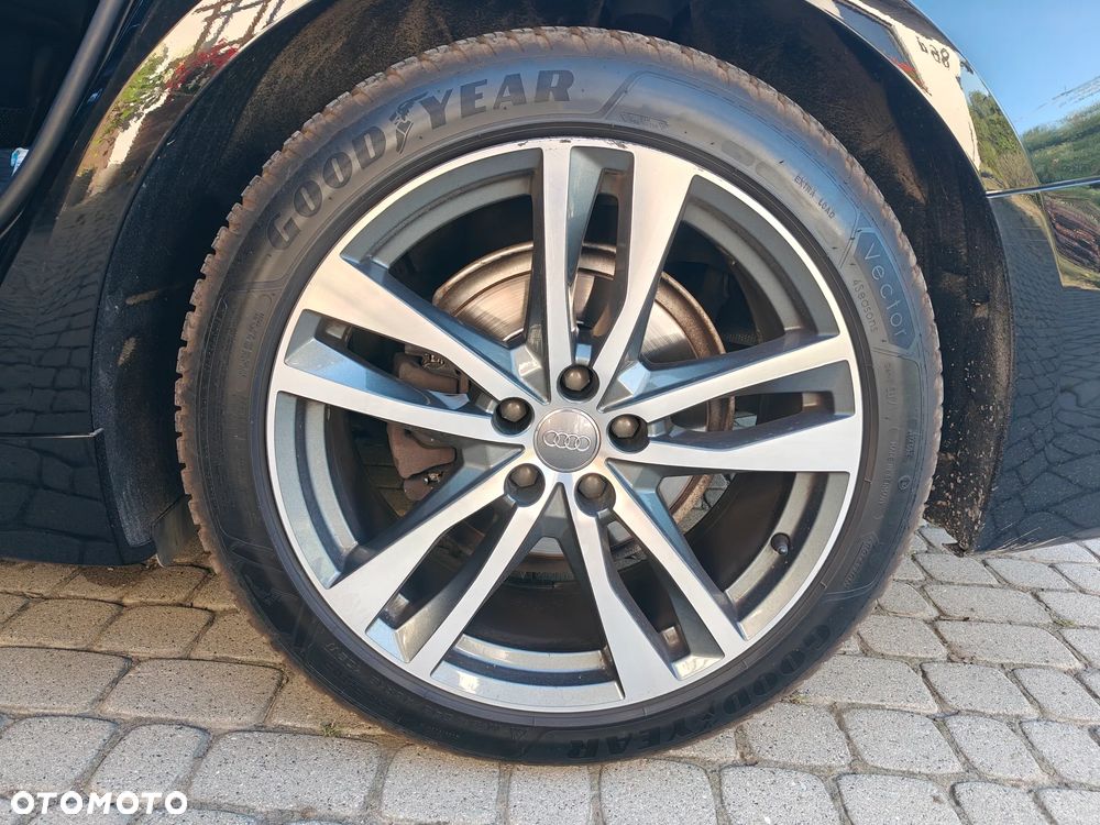 Audi A6 Avant 40 TDI S tronic S line - 12