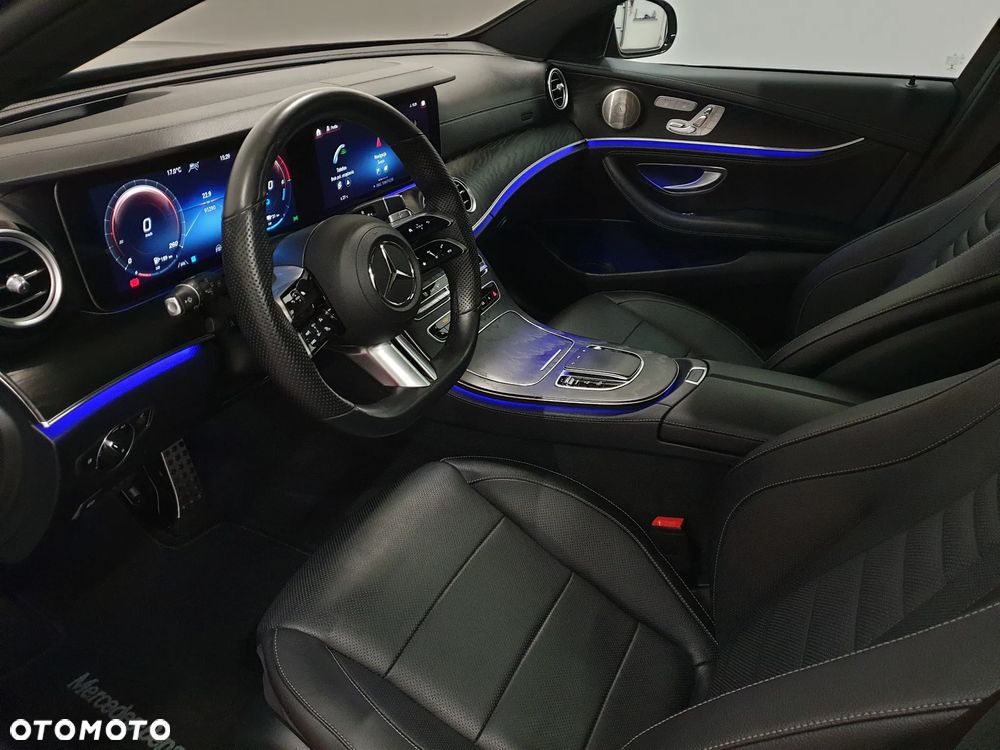 Mercedes-Benz Klasa E 300 de 4Matic 9G-TRONIC AMG Line - 9